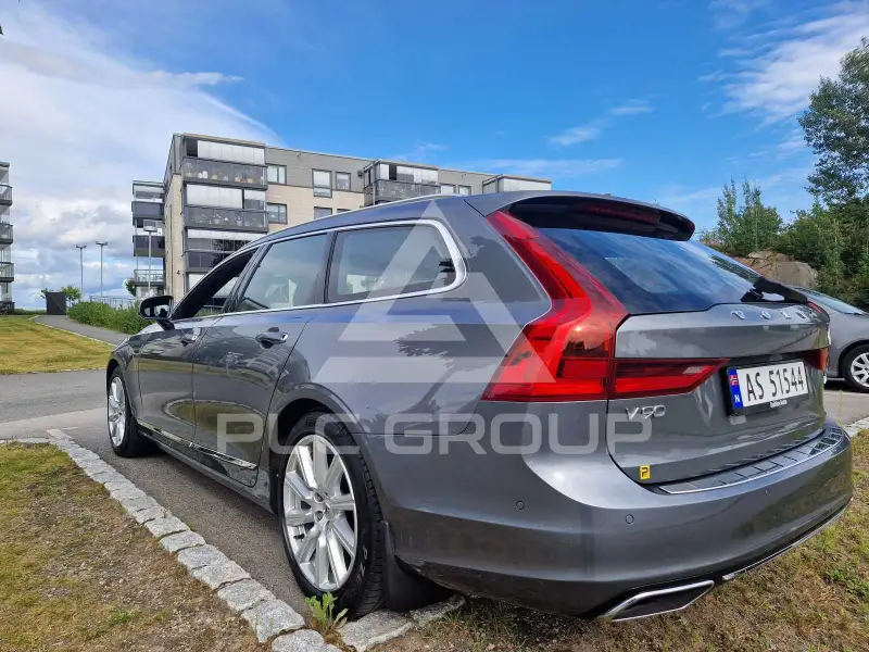 2017 Volvo V90