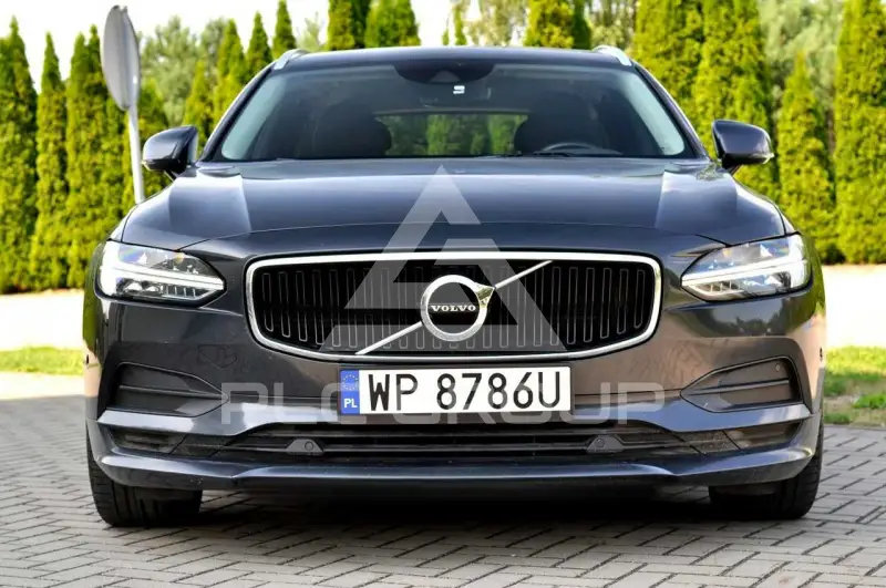 2017 Volvo V90