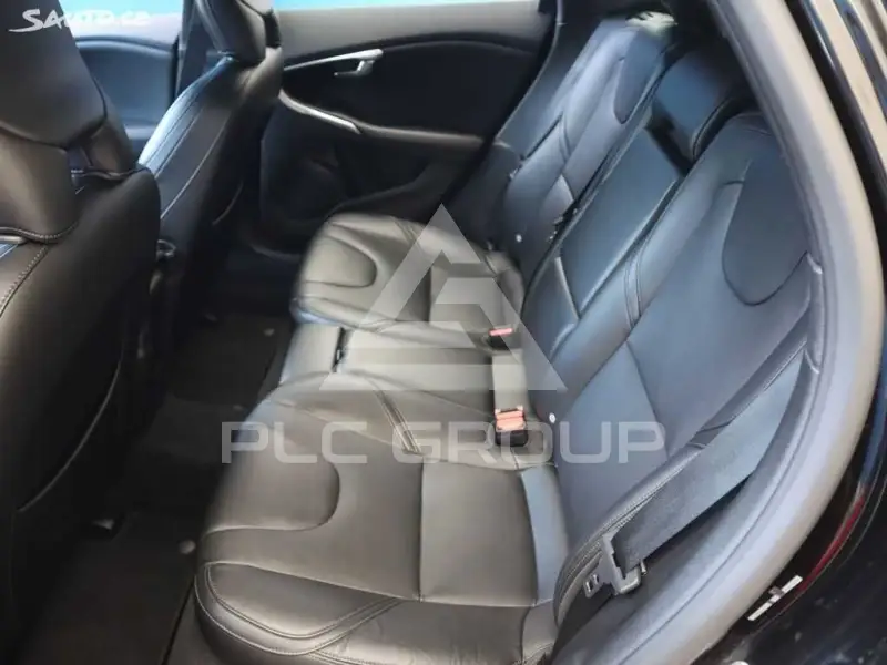 2017 Volvo V40