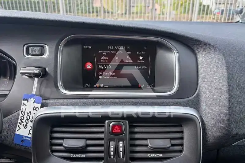 2017 Volvo V40