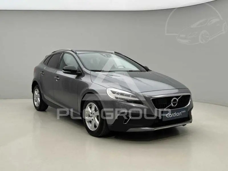 2017 Volvo V40