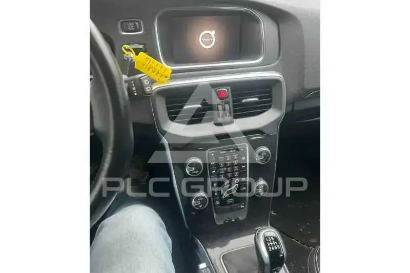 2017 Volvo V40