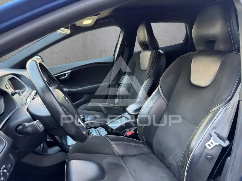 2017 Volvo V40