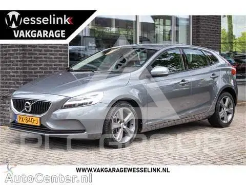 2017 Volvo V40