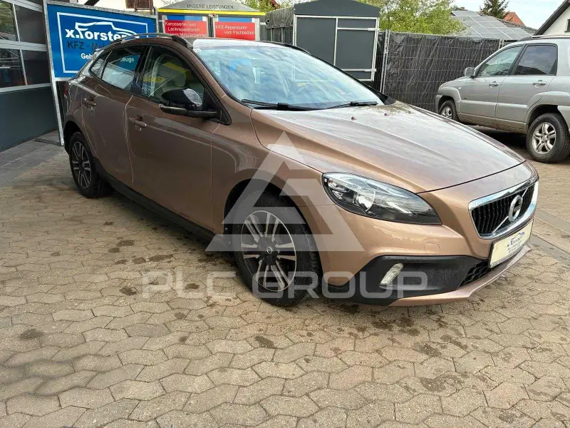 2017 Volvo V40