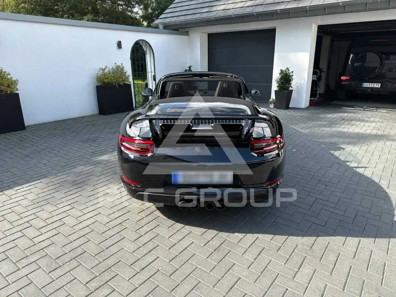 2017 Porsche 911