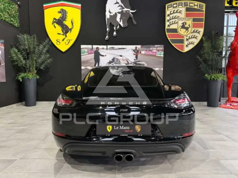 2017 Porsche Cayman