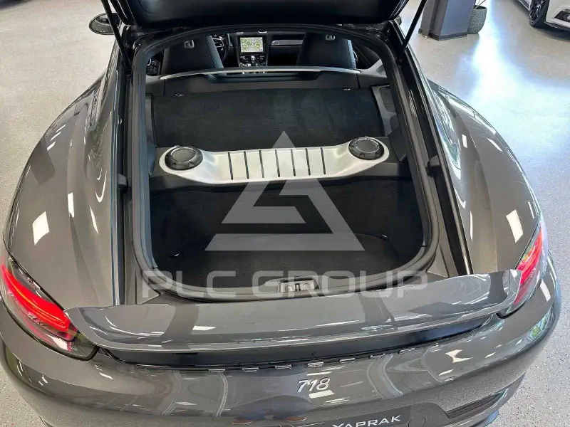 2017 Porsche Cayman