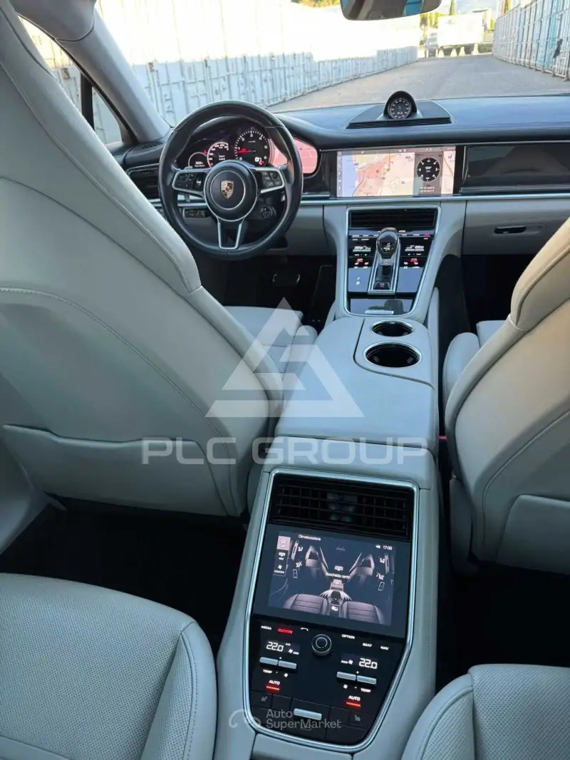 2017 Porsche Panamera