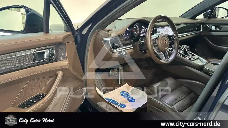 2017 Porsche Panamera