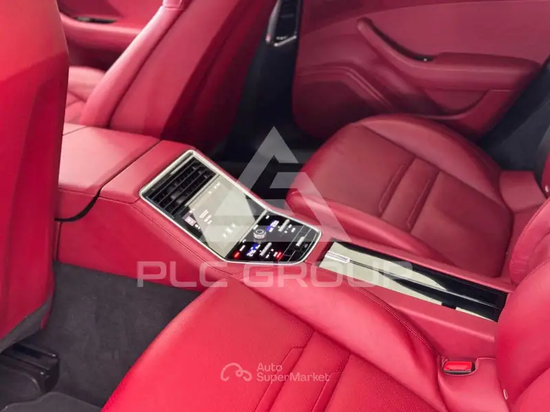 2017 Porsche Panamera