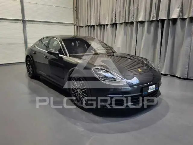 2017 Porsche Panamera