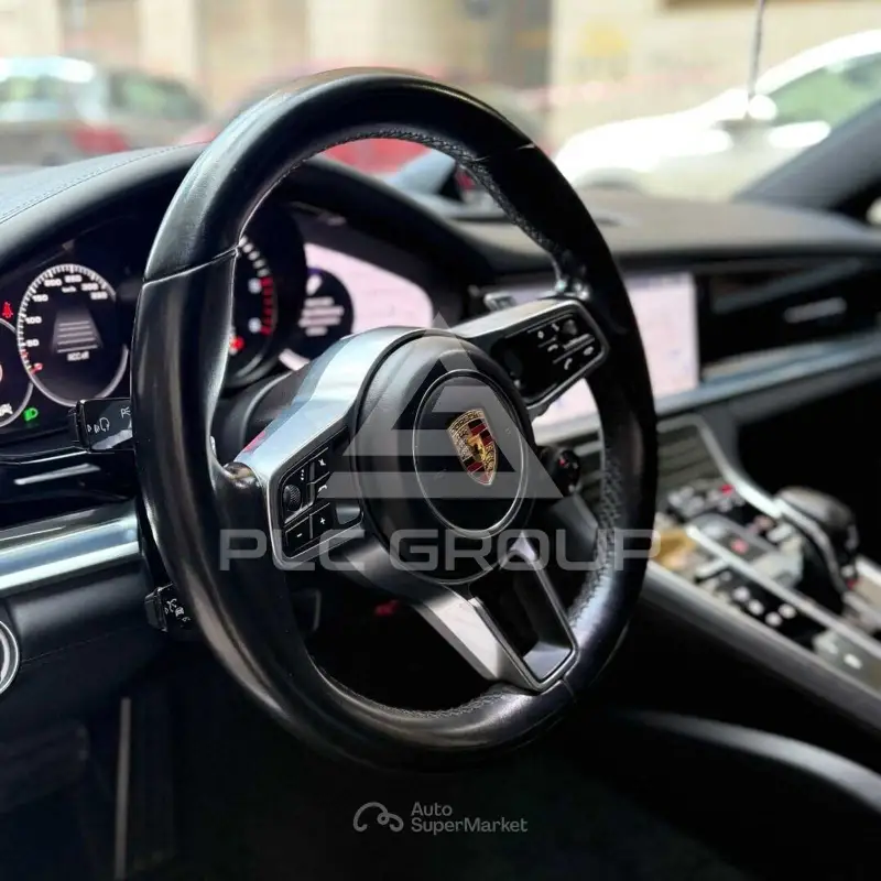 2017 Porsche Panamera