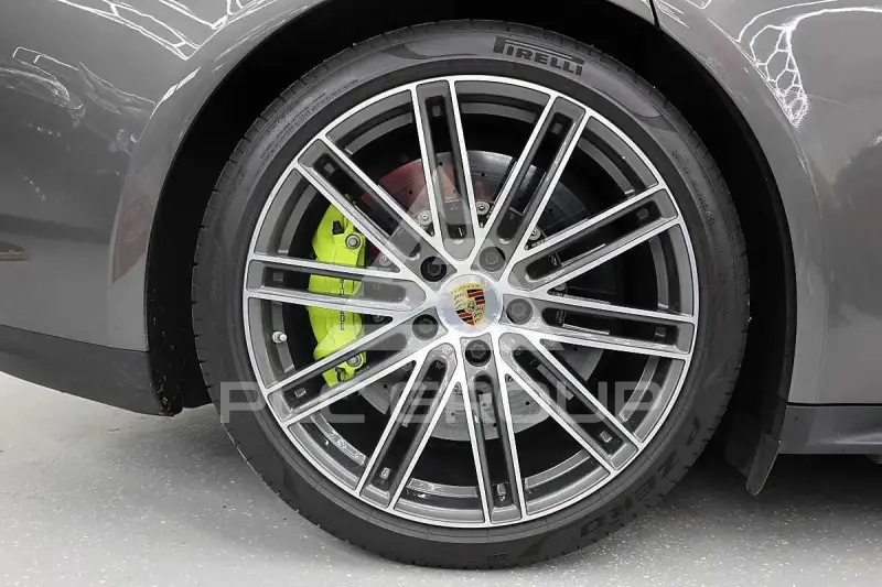 2017 Porsche Panamera