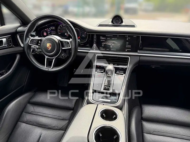 2017 Porsche Panamera