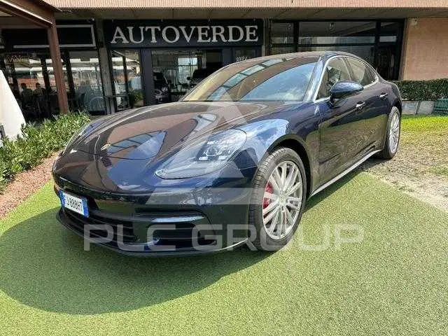 2017 Porsche Panamera