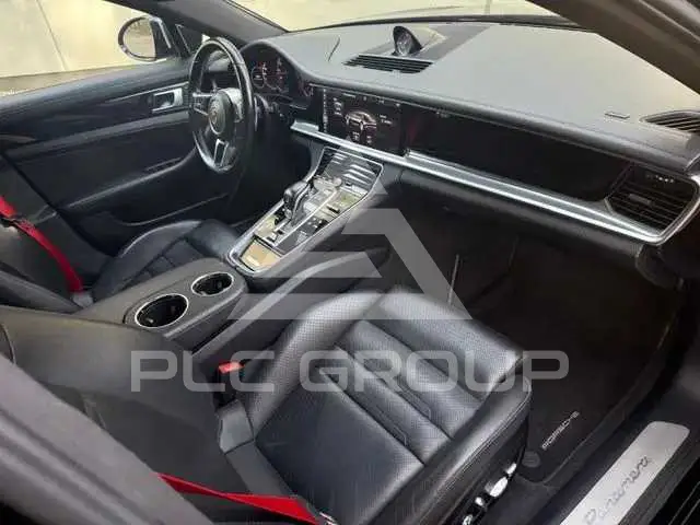 2017 Porsche Panamera