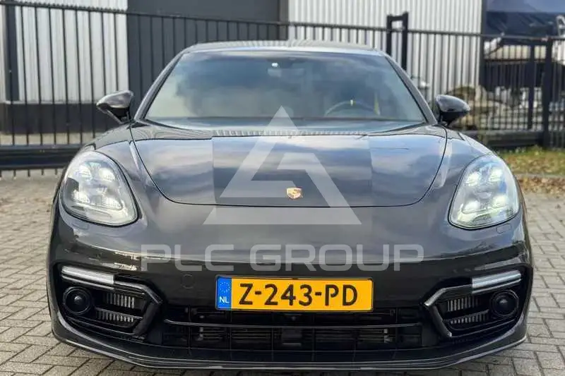 2017 Porsche Panamera