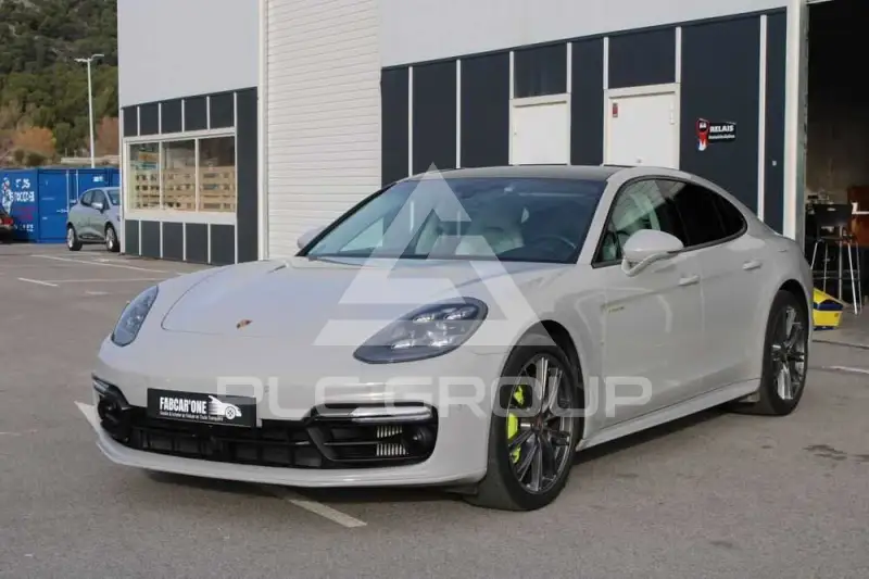 2017 Porsche Panamera