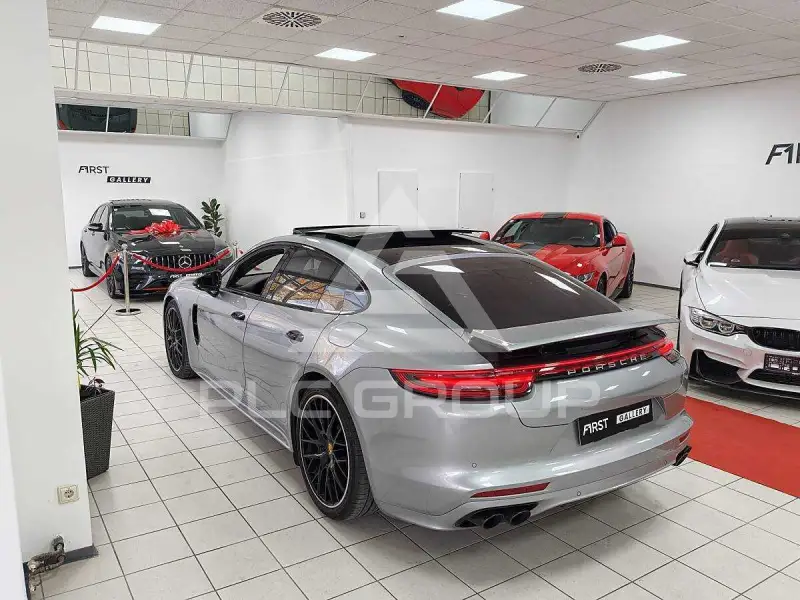 2017 Porsche Panamera