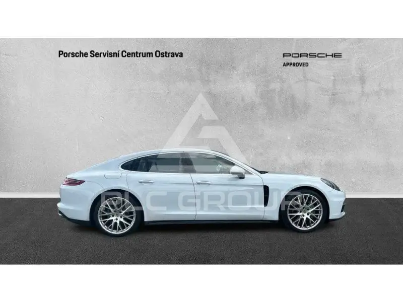 2017 Porsche Panamera
