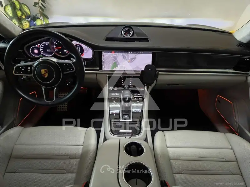 2017 Porsche Panamera