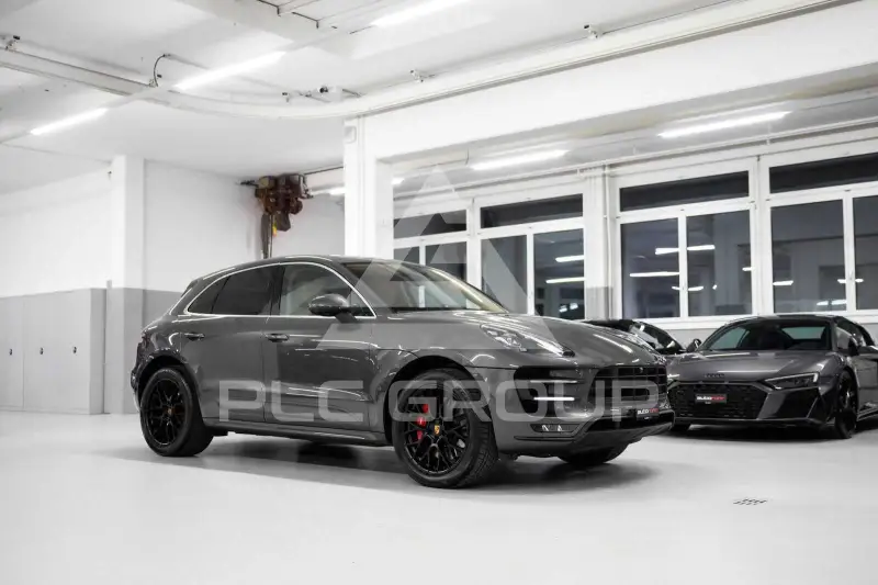 2017 Porsche MACAN