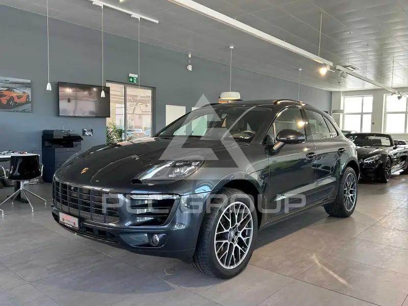 2017 Porsche MACAN