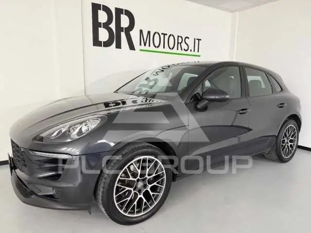 2017 Porsche MACAN