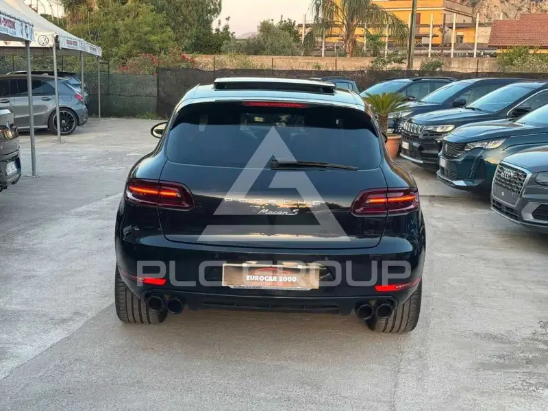 2017 Porsche MACAN