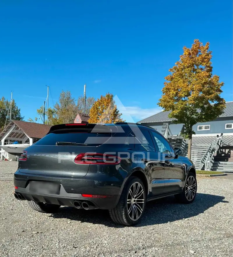 2017 Porsche MACAN