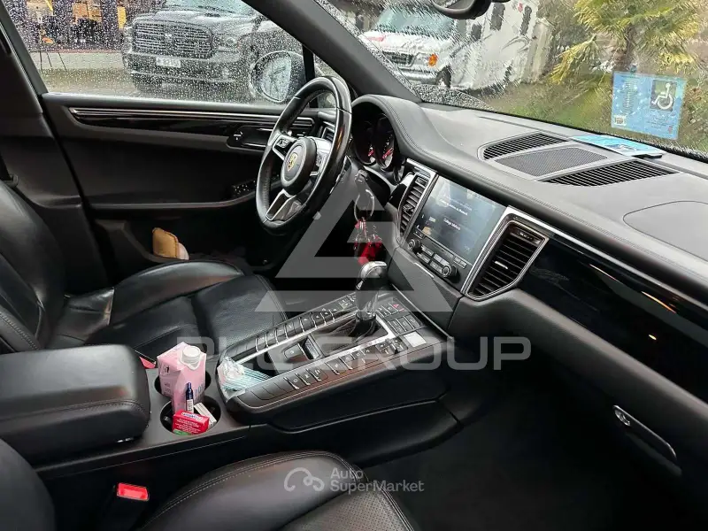 2017 Porsche MACAN