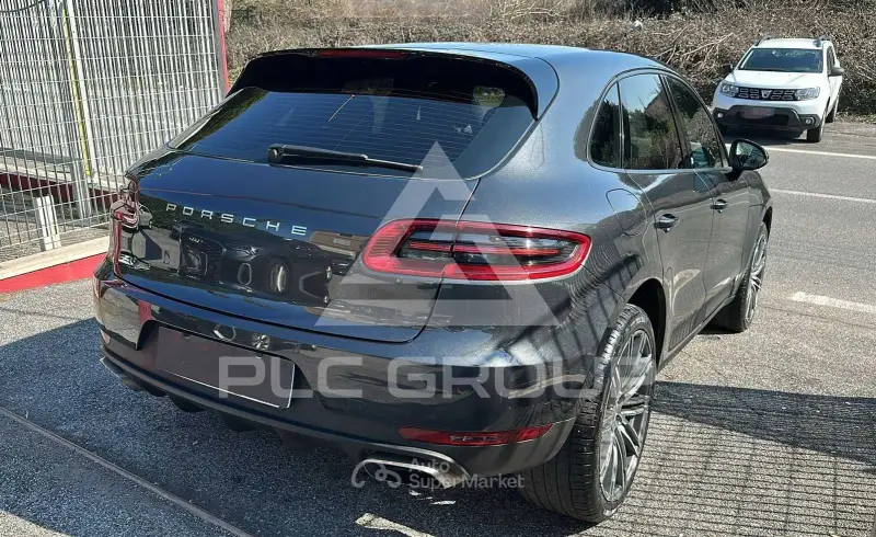 2017 Porsche MACAN