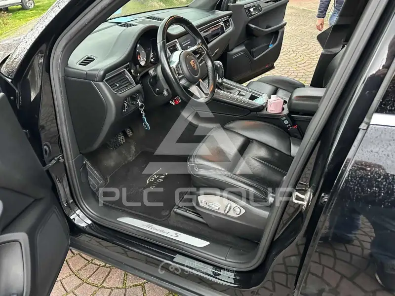 2017 Porsche MACAN