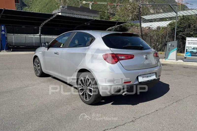 2017 Alfa Romeo Giulia