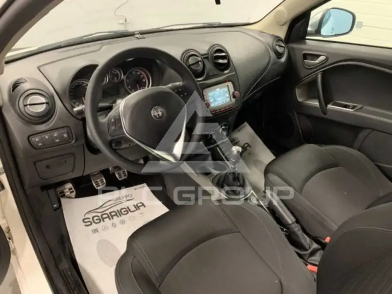 2017 Alfa Romeo Mito