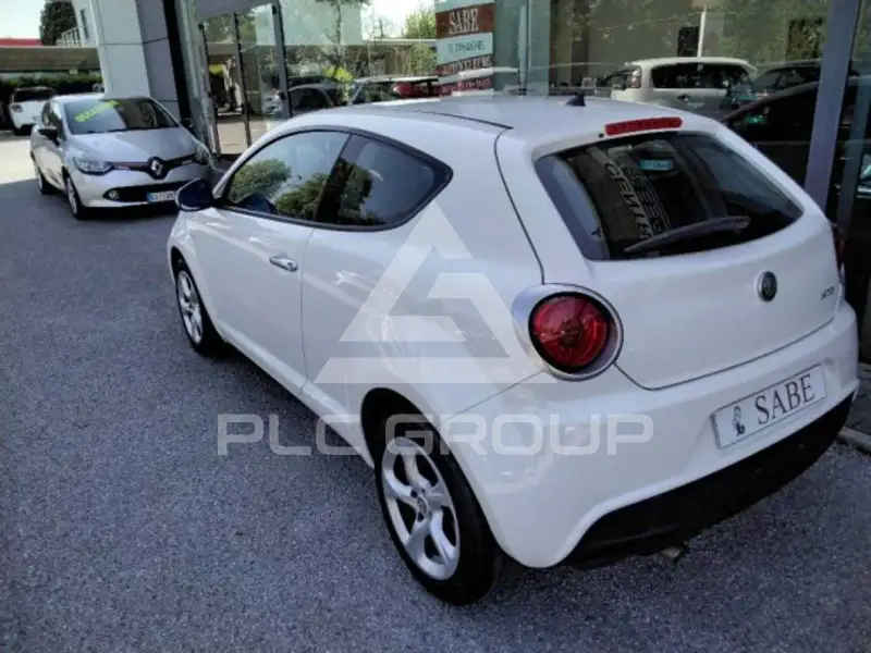 2017 Alfa Romeo Mito