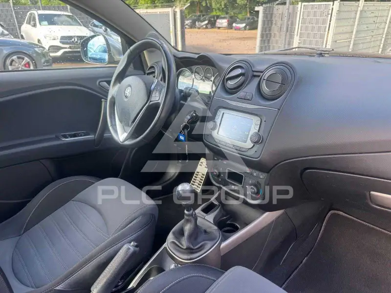 2017 Alfa Romeo Mito