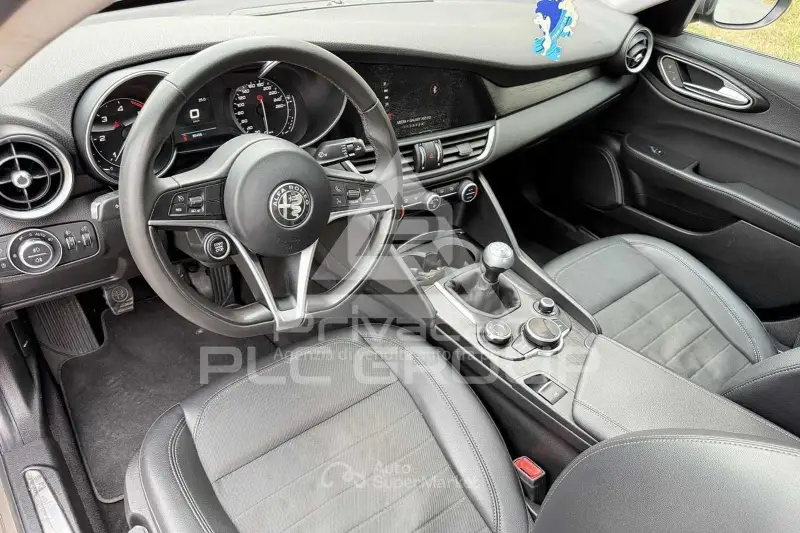 2017 Alfa Romeo Giulia