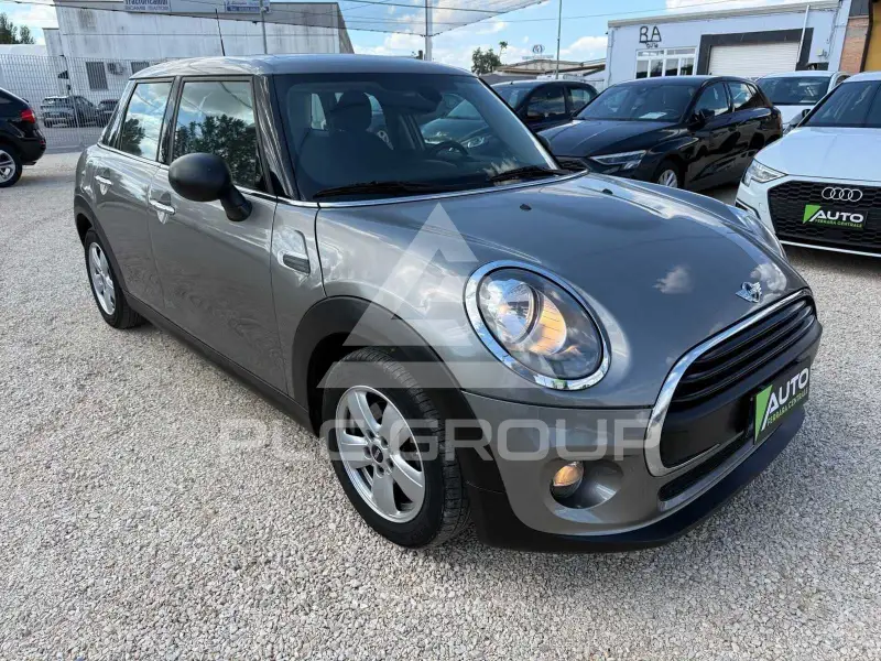 2017 Mini COOPER