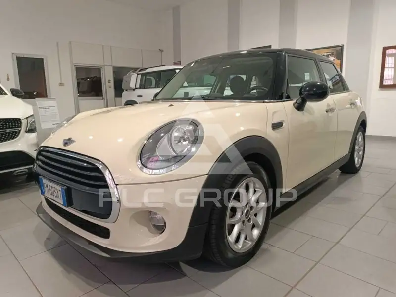 2017 Mini COOPER