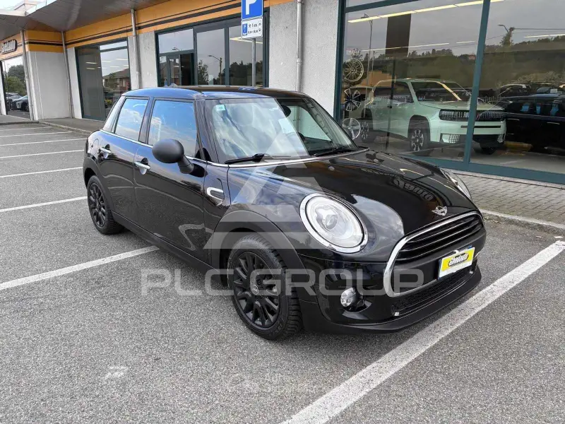2017 Mini COOPER