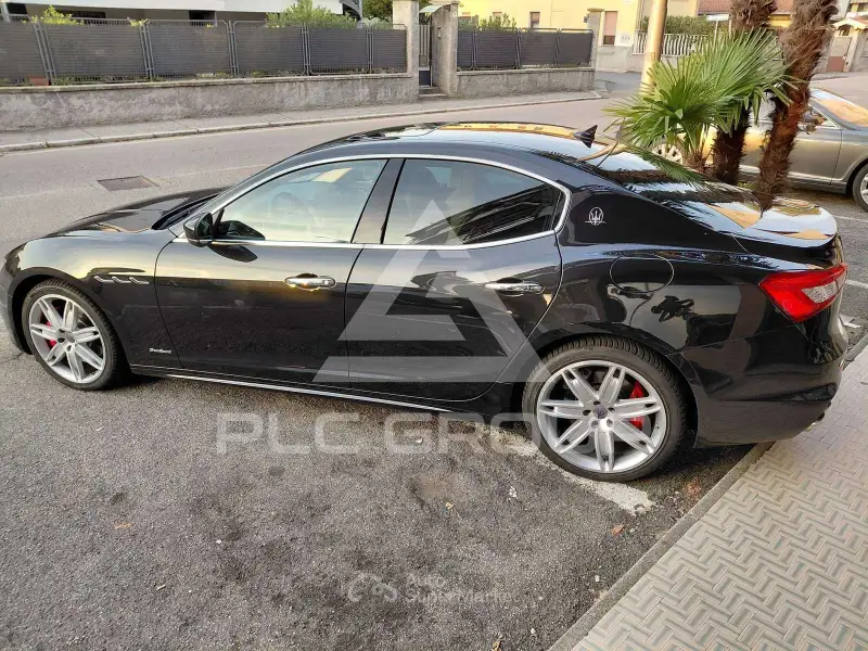 2017 Maserati GHIBLI