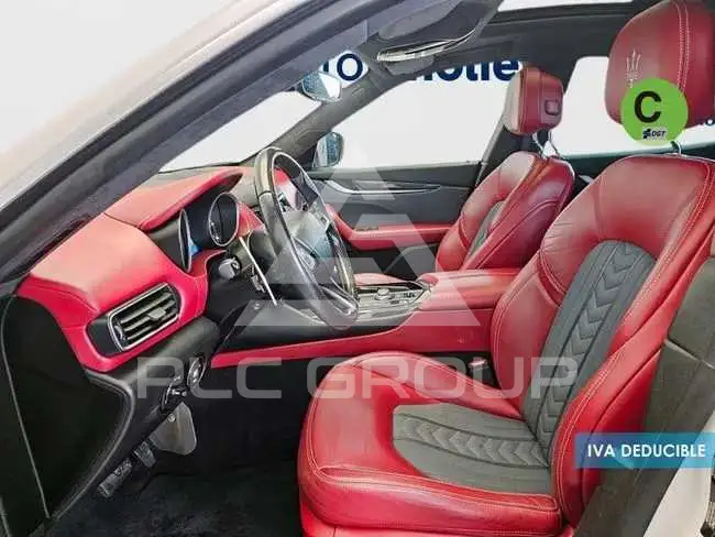 2017 Maserati LEVANTE