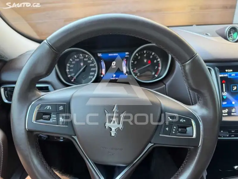 2017 Maserati LEVANTE