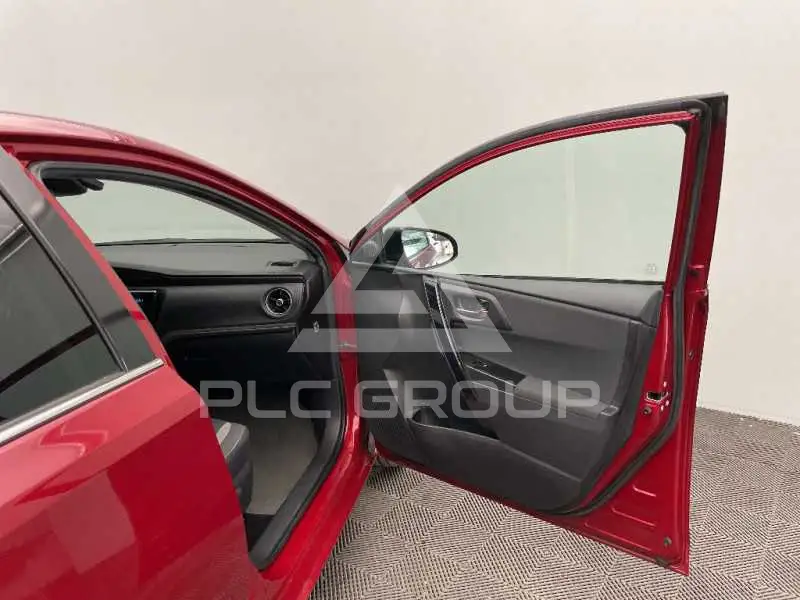 2017 Toyota AURIS