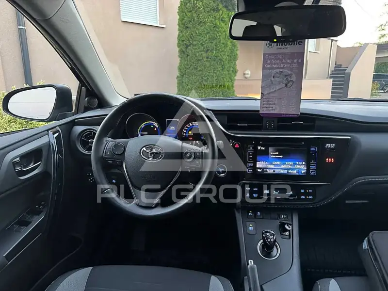 2017 Toyota AURIS