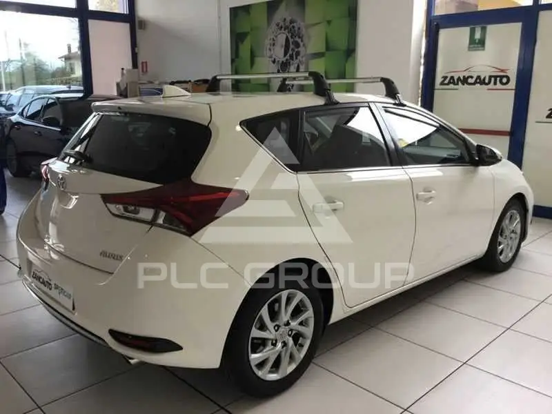 2017 Toyota AURIS