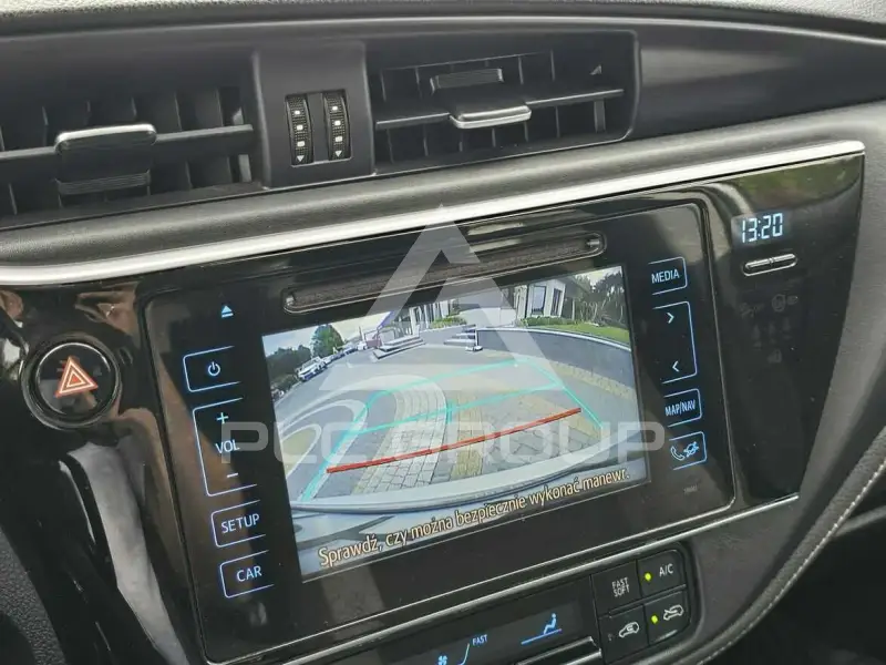 2017 Toyota AURIS
