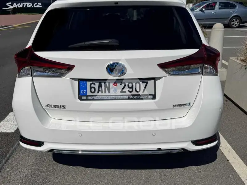 2017 Toyota AURIS